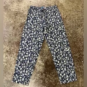 Old Navy Women’s Loungewear Bear & Tree Print. Size M. Excellent Conditi…